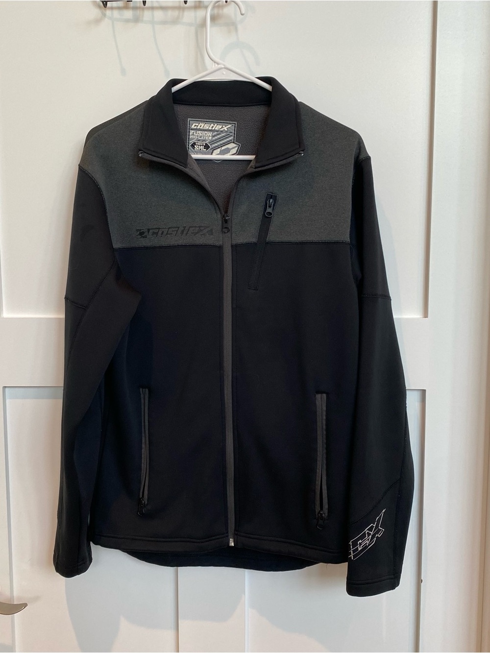 CastleX Men’s fusion mid layer Black and Charcoal Jacket size Small